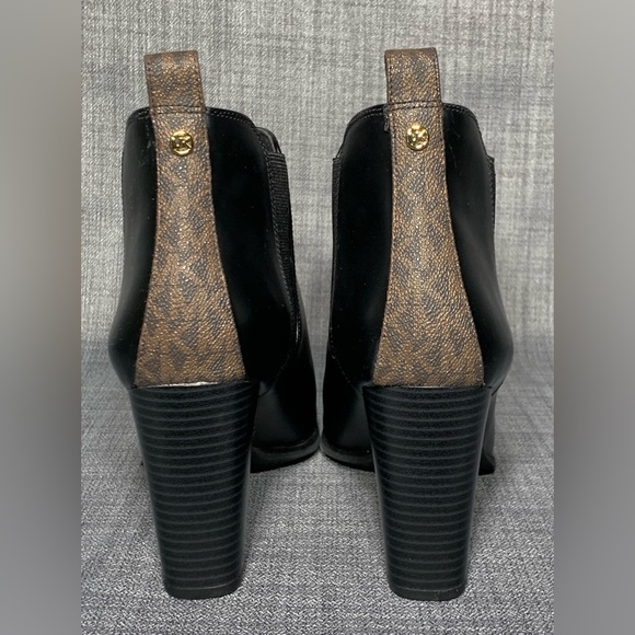 Michael Kors Evaline Almond Toe High Heel Booties Black / Signature Size 9.5 - Picture 5 of 7